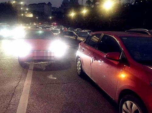 最新红色爆料图片大全,图片大全背后的惊人真相  第1张